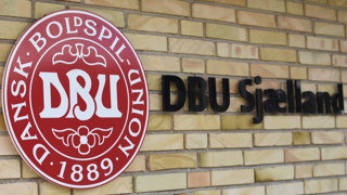 Læs nyheden "CORONAVIRUS: AL FODBOLDAKTIVITET AFLYSES I MARTS" CORONAVIRUS: AL FODBOLDAKTIVITET AFLYSES I MARTS