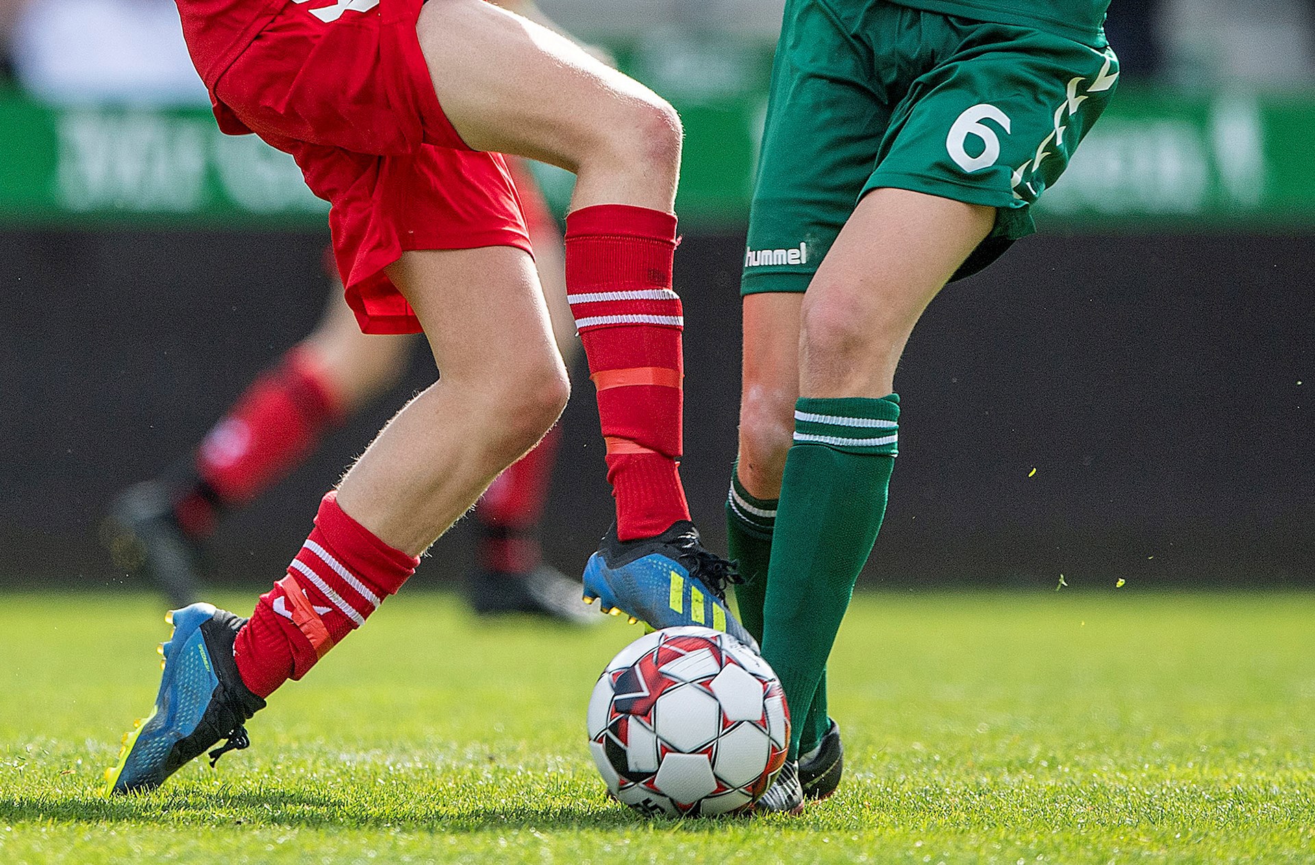 DBU laver corona-regler forud for åbning af dansk fodbold DBU laver corona-regler forud for åbning af dansk fodbold